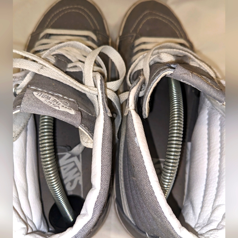 Vans Off The Wall Men's High-Top Sneakers - Picture 8 of 12